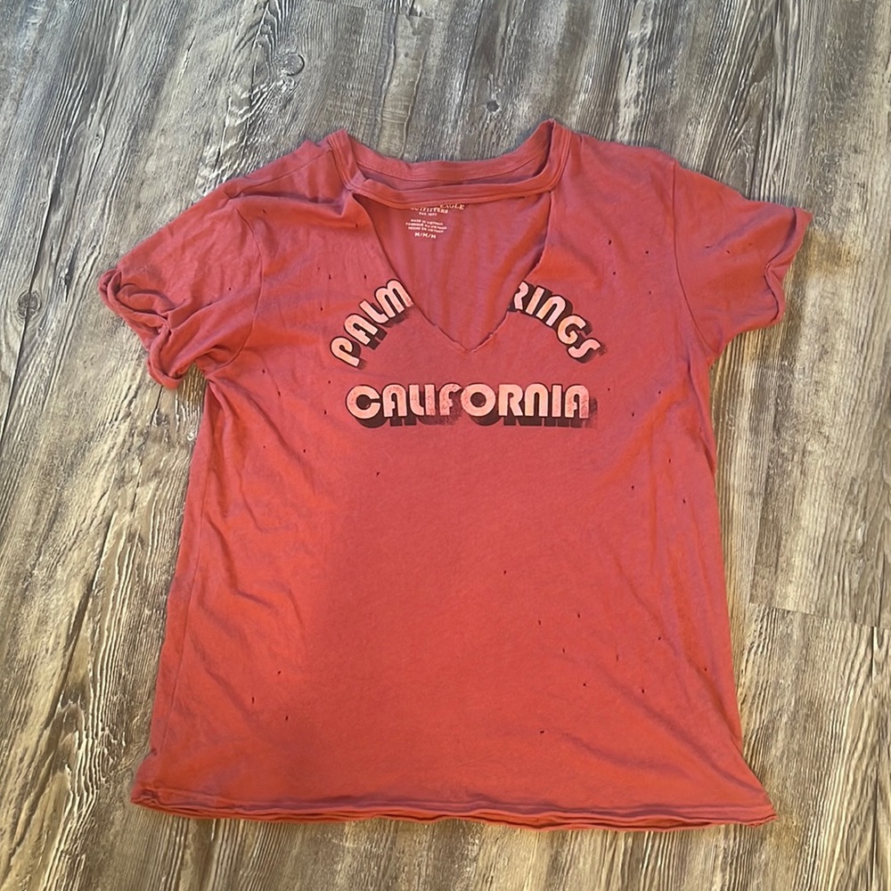 American Eagle Tshirt - Picture 1 of 3